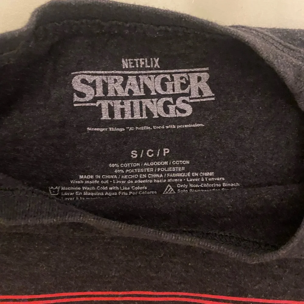 Kids Gray T-Shirt Size Small